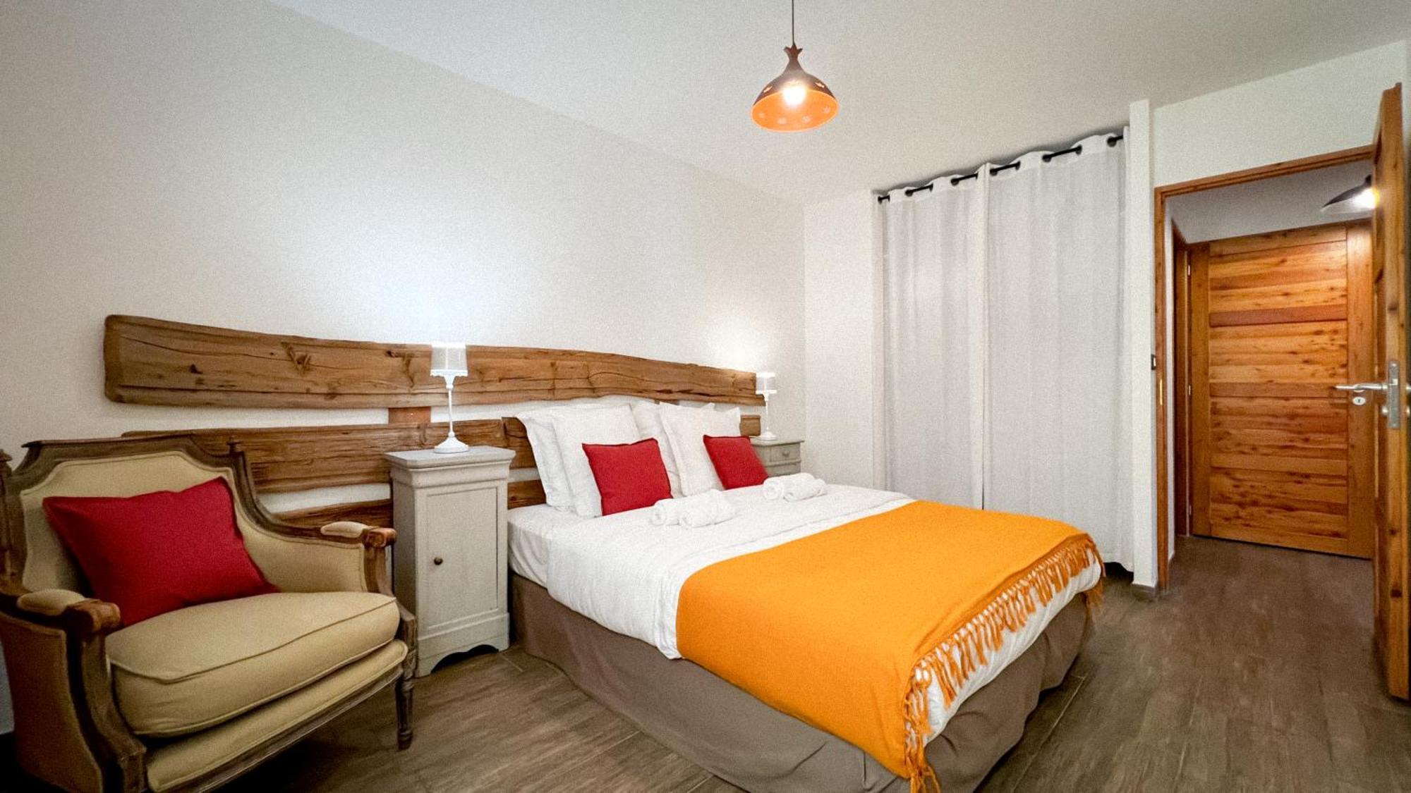 L'Intermede & En Toute Amitie - Les Gites De L'Argile Faucon-de-Barcelonnette Экстерьер фото